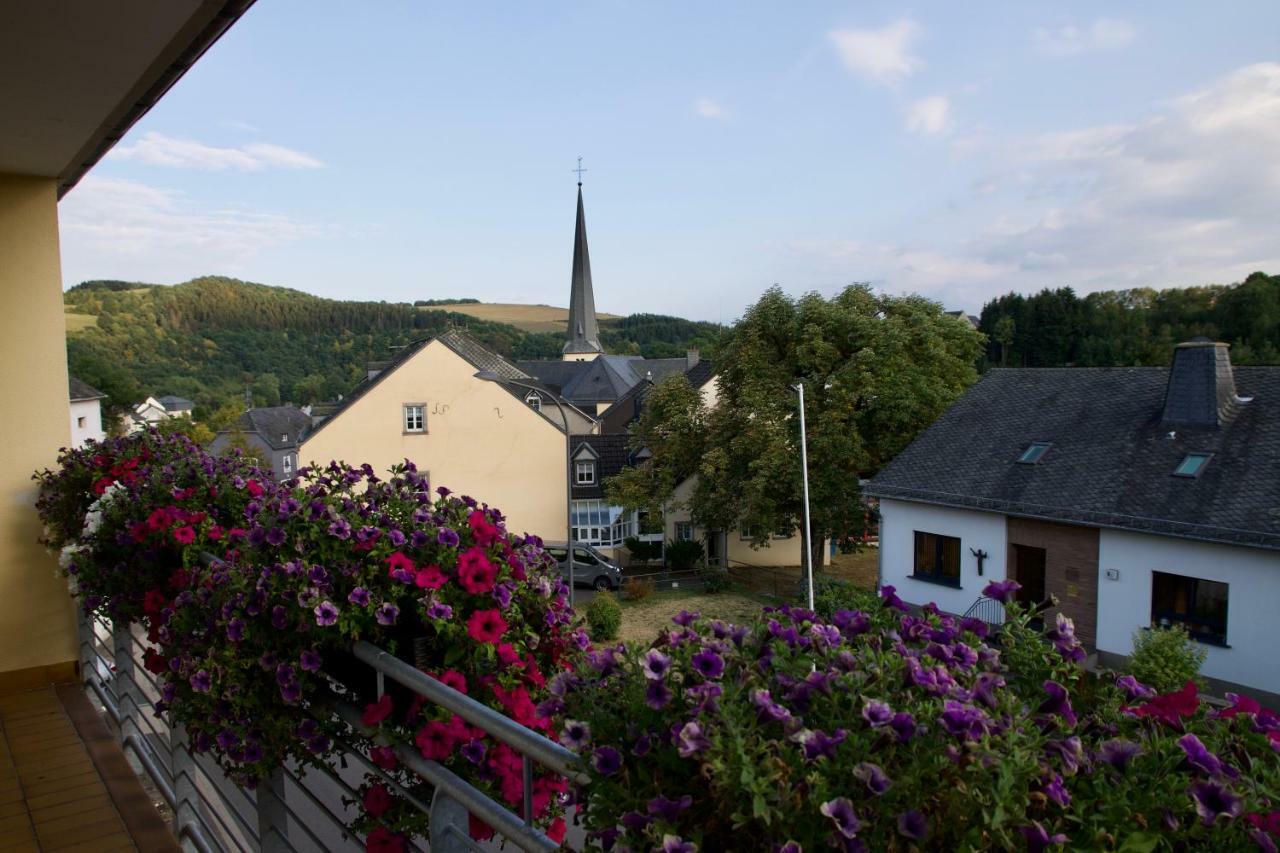 Ferienwohnung Eifelmittendrin Waxweiler Extérieur photo